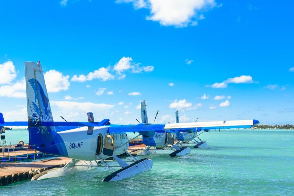 Fly on a Seaplane - Seattle Dating Ideas