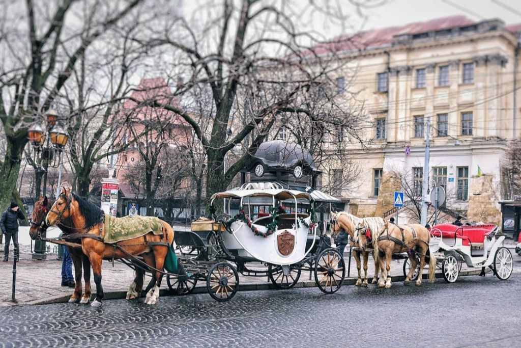 Old-fashioned Carriage Ride - Memphis Dating Ideas