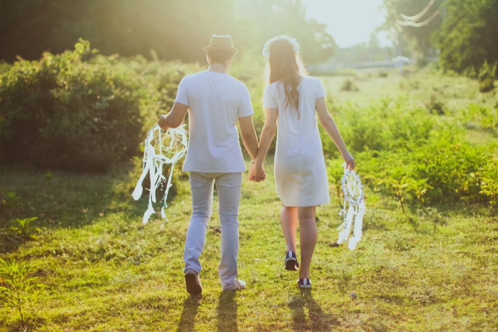 Go for a Picnic Date in the Park